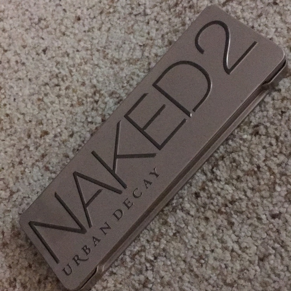 naked 2 urban decay eyeshadow palette